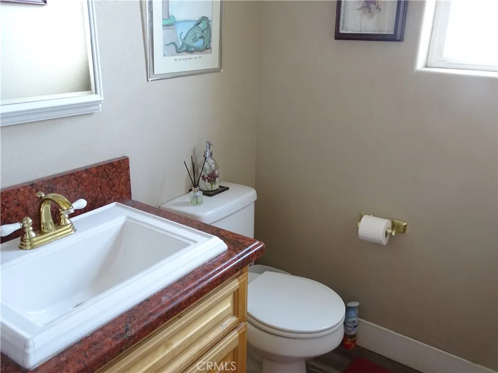 2097 Fox Big Bear City, CA 92314