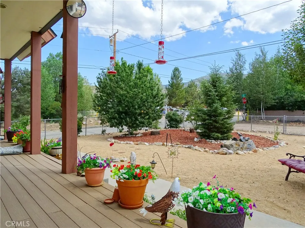 2097 Fox Big Bear City, CA 92314