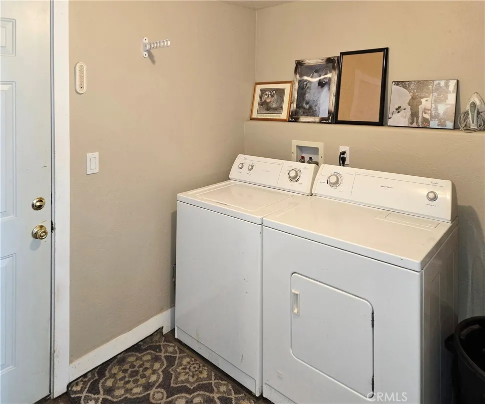 2097 Fox Big Bear City, CA 92314