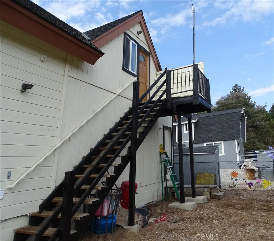 2097 Fox Big Bear City, CA 92314