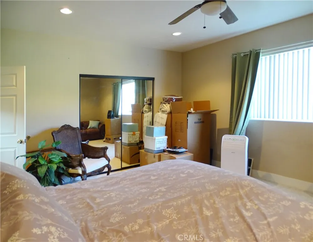 2097 Fox Big Bear City, CA 92314