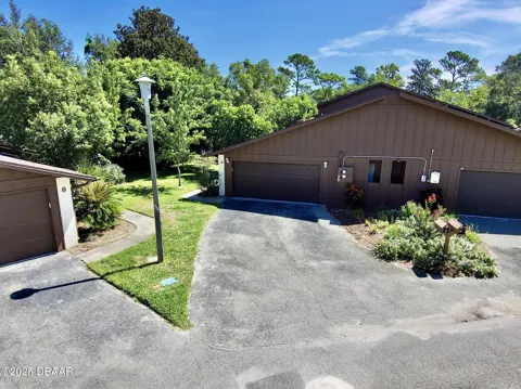 10 Cherokee Trail