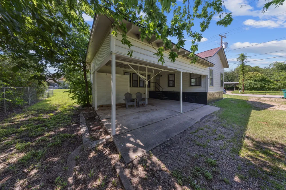 617 Beal Street Belton, TX 76513