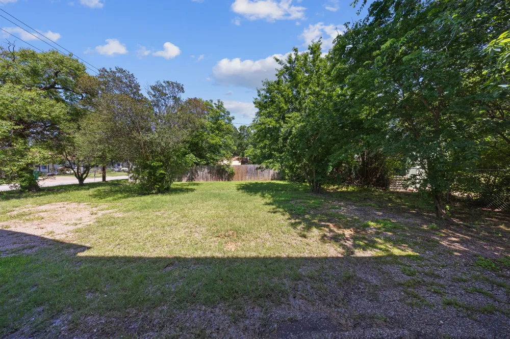 617 Beal Street Belton, TX 76513