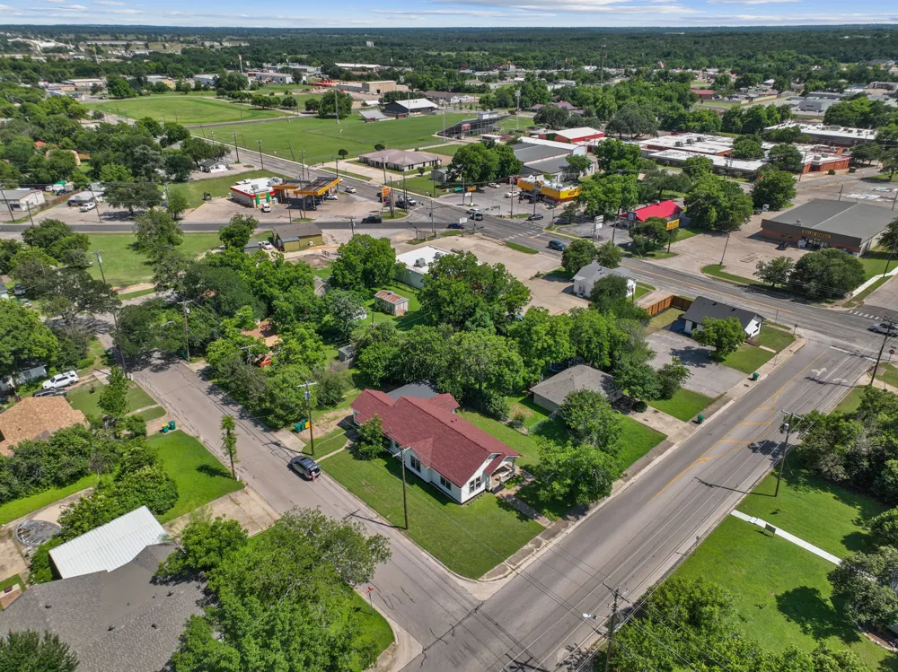 617 Beal Street Belton, TX 76513