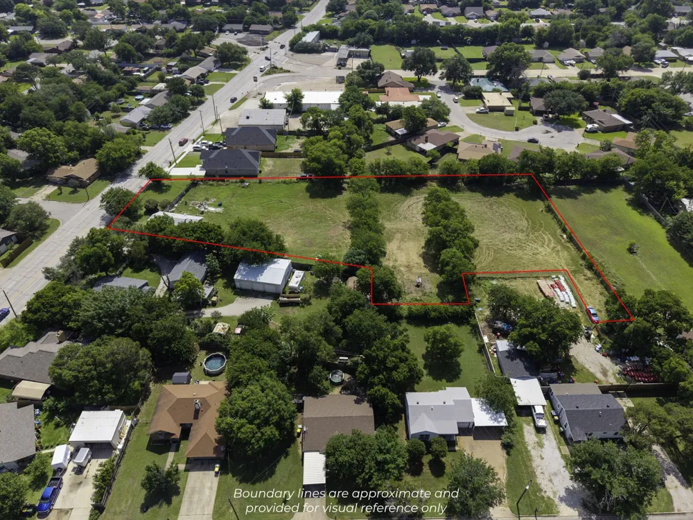 8815 Silver Creek Road White Settlement, TX 76108