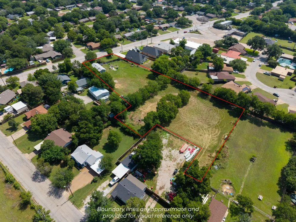 8815 Silver Creek Road White Settlement, TX 76108