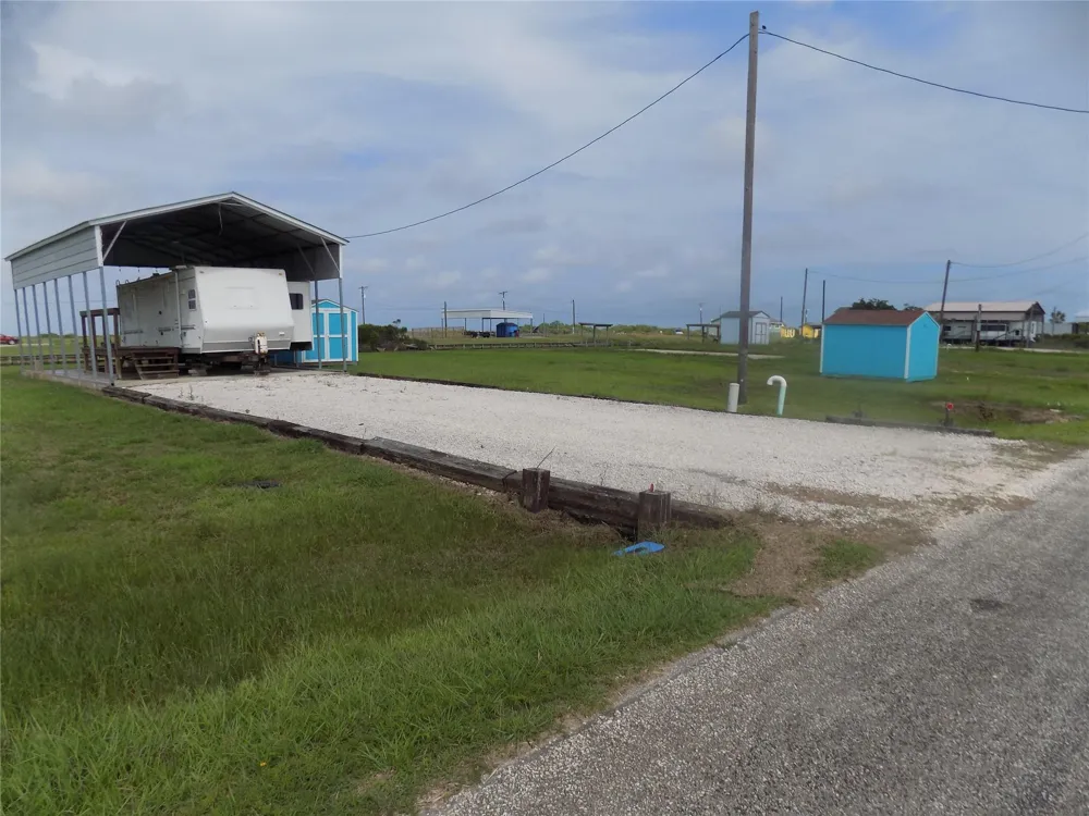 299 Cr 299 Sargent, TX 77414