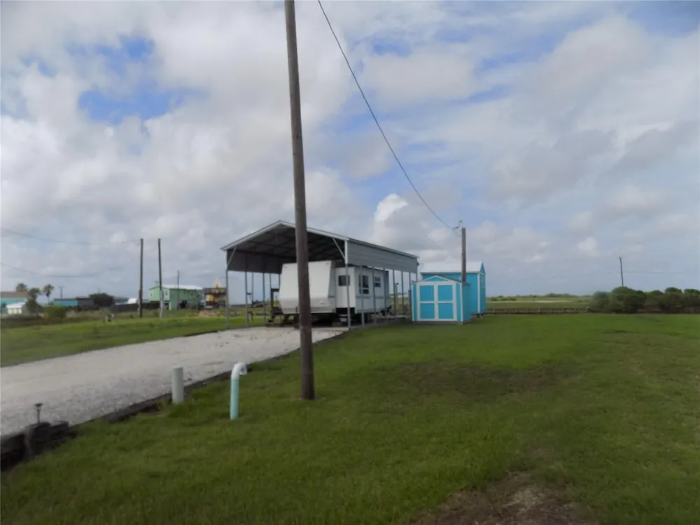 299 Cr 299 Sargent, TX 77414