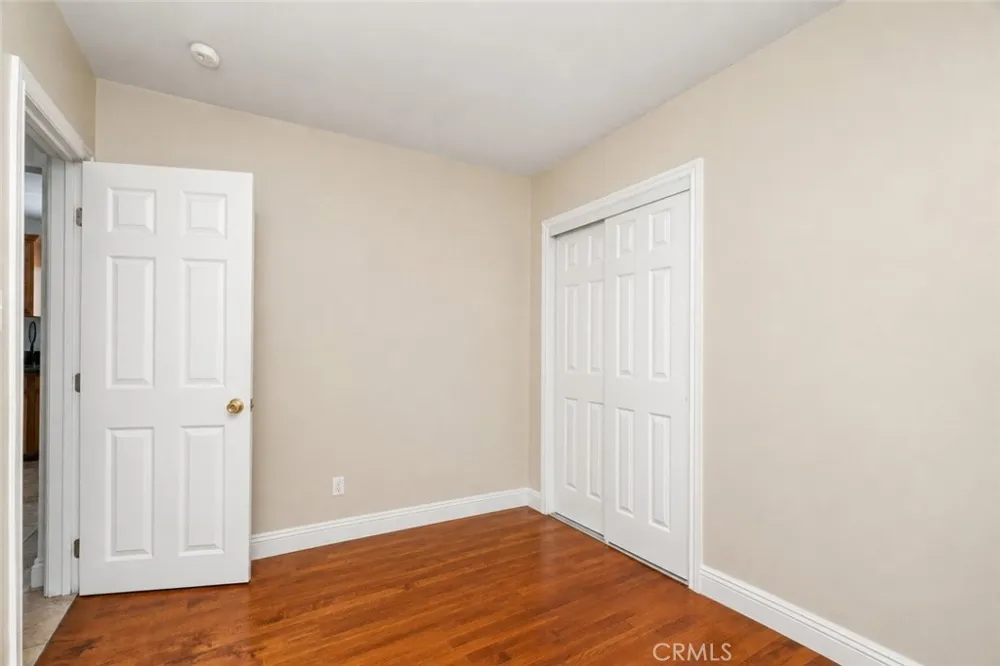 1206 E Cruces Wilmington, CA 90744