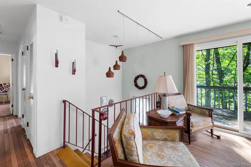 16 Fairway Drive Highland Lake, NY 12743