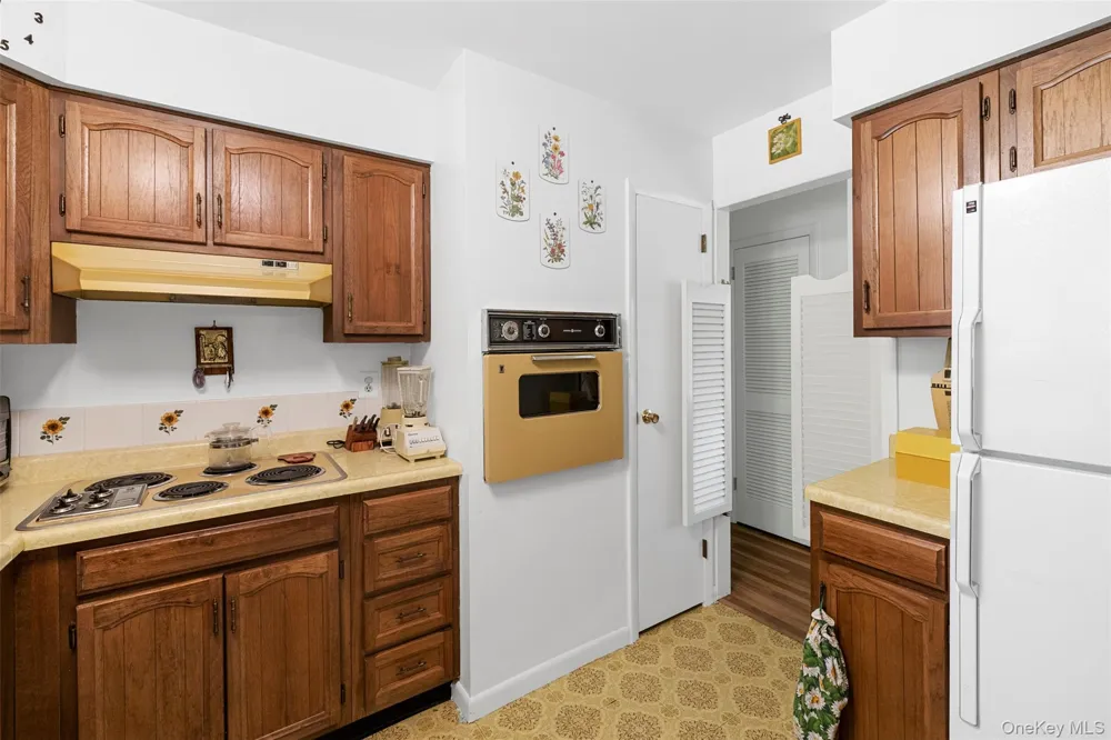 16 Fairway Drive Highland Lake, NY 12743