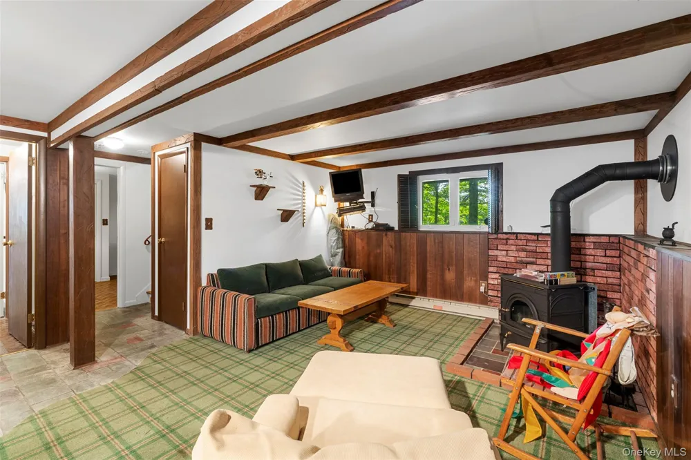 16 Fairway Drive Highland Lake, NY 12743
