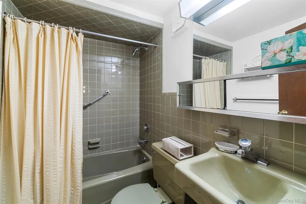 16 Fairway Drive Highland Lake, NY 12743