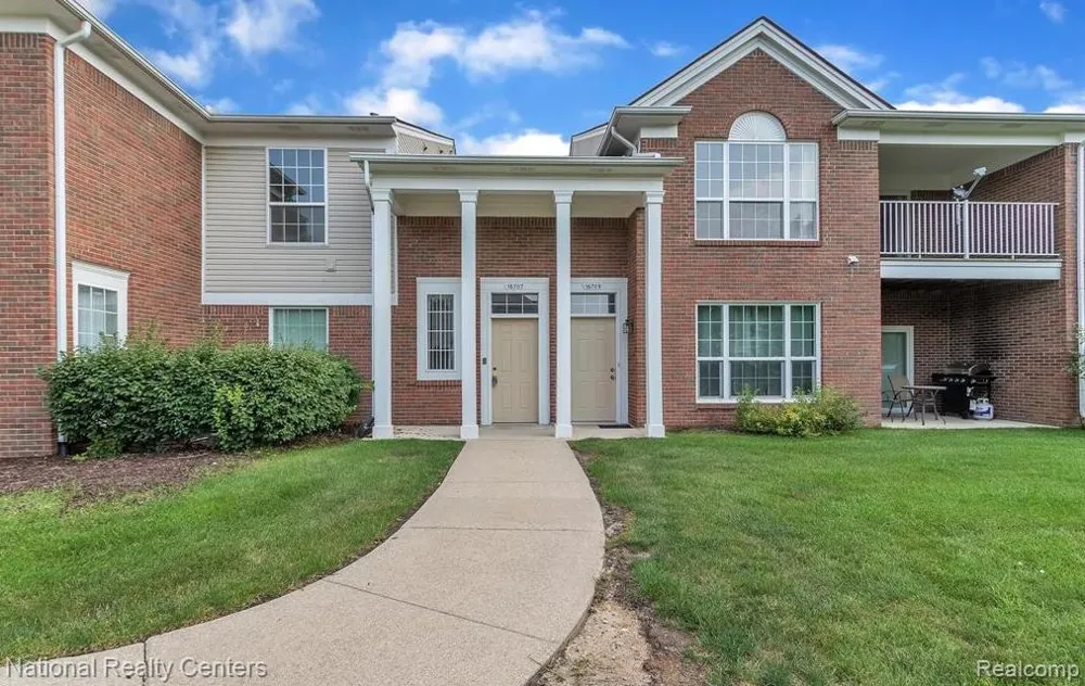 16707 CARRIAGE WAY Northville Township, MI 48168