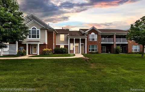 16707 CARRIAGE WAY