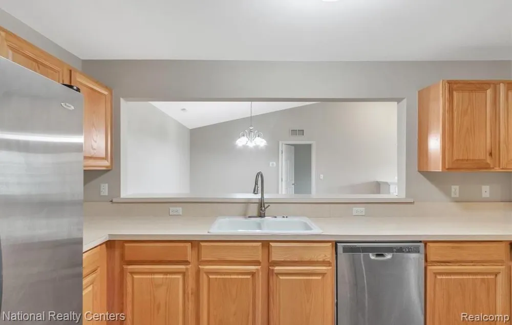 16707 CARRIAGE WAY Northville Township, MI 48168