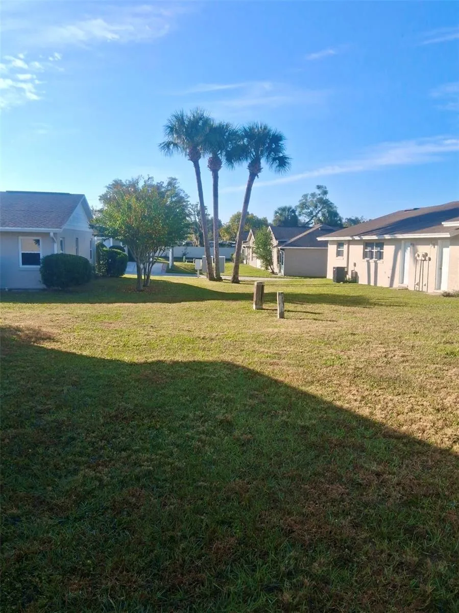 225 PINE BLUFF AVENUE #560 Deland, FL 32724