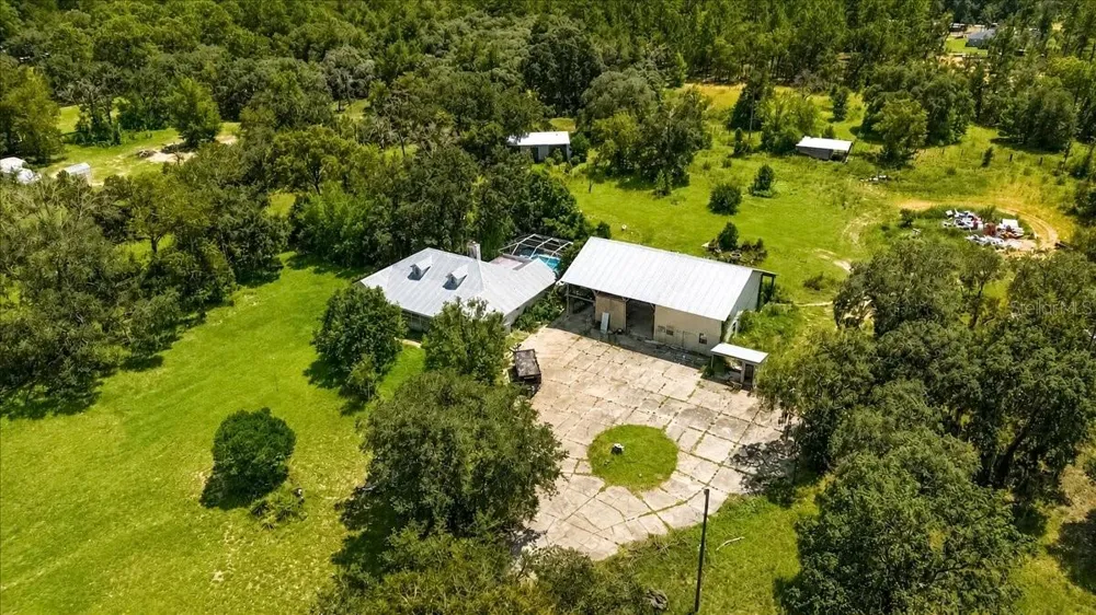 18890 SW 44TH STREET Dunnellon, FL 34432