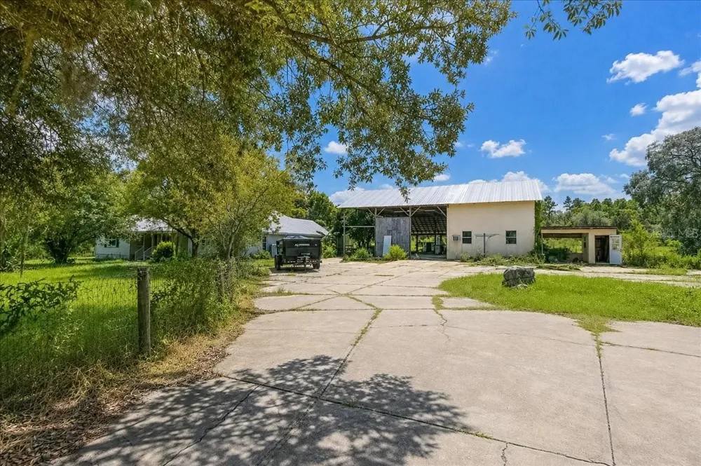 18890 SW 44TH STREET Dunnellon, FL 34432