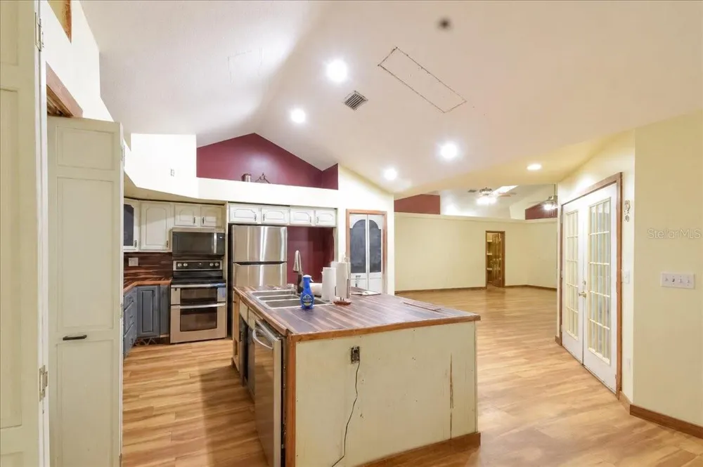 18890 SW 44TH STREET Dunnellon, FL 34432