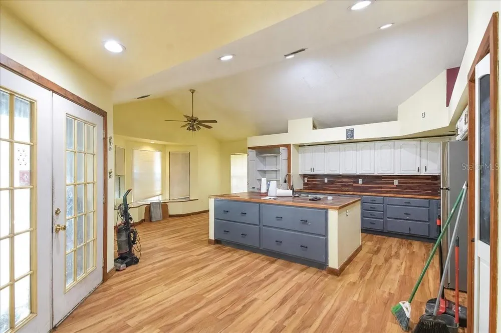 18890 SW 44TH STREET Dunnellon, FL 34432