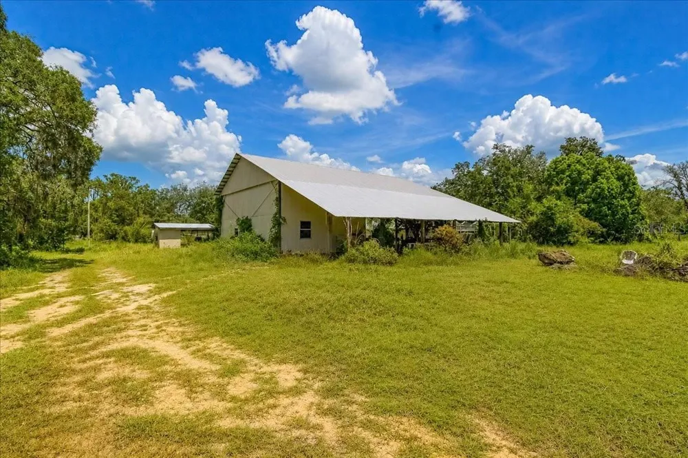18890 SW 44TH STREET Dunnellon, FL 34432