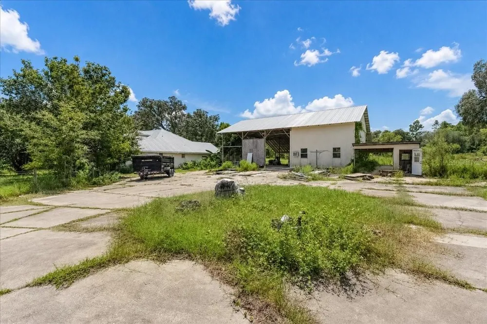 18890 SW 44TH STREET Dunnellon, FL 34432