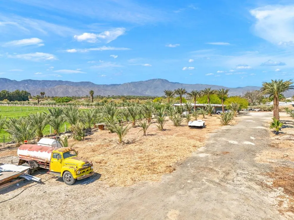 88161 Airport Boulevard Thermal, CA 92274