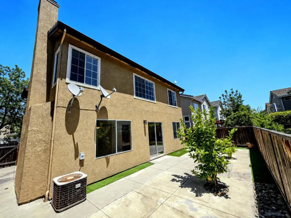 73 Images Circle Milpitas, CA 95035