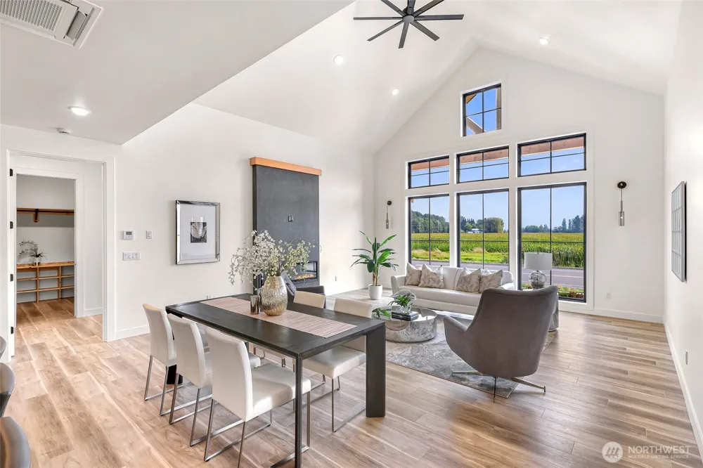 231 Skipping Stone Loop Lynden, WA 98264