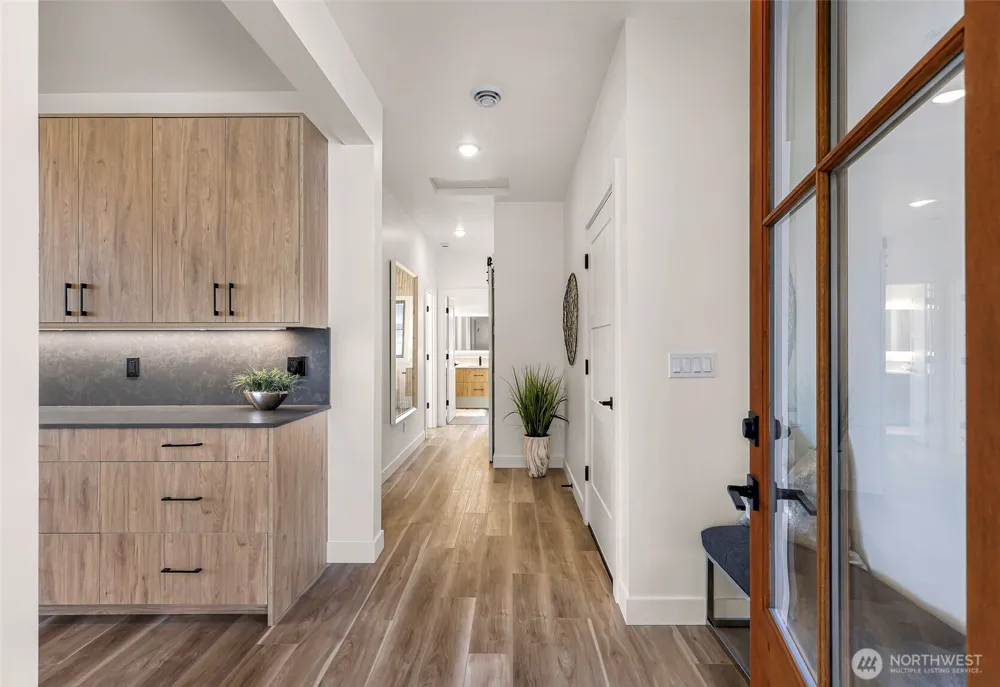 231 Skipping Stone Loop Lynden, WA 98264