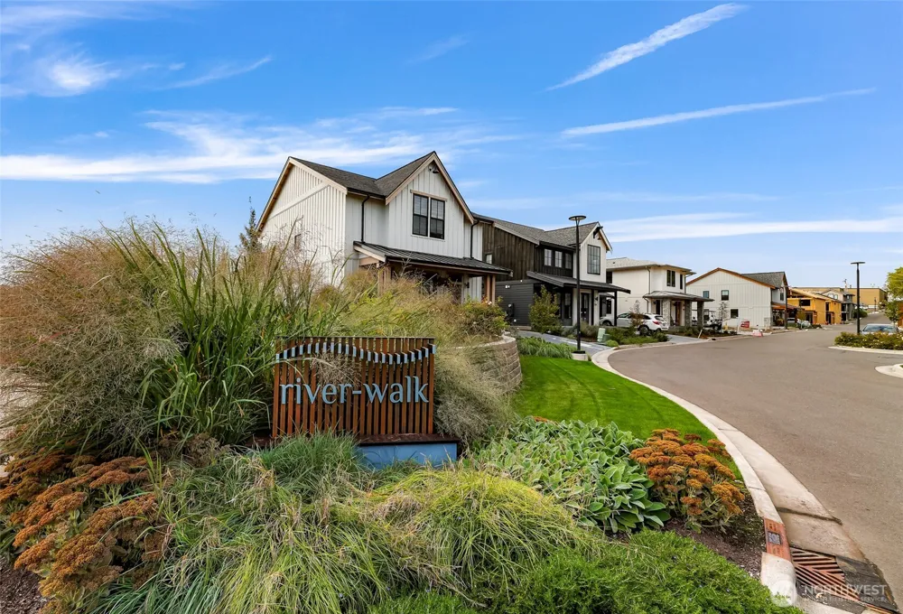 231 Skipping Stone Loop Lynden, WA 98264