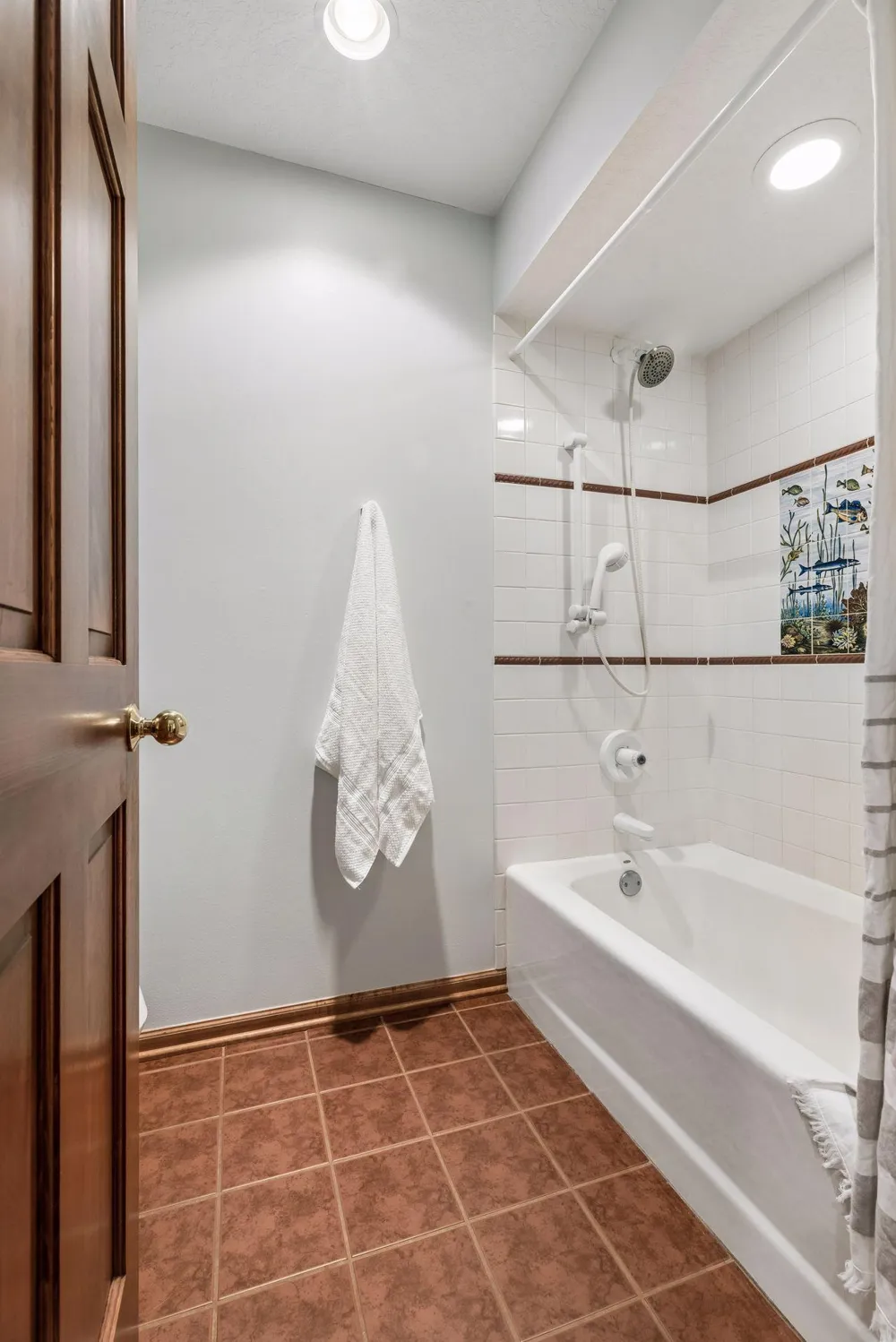 23 Scotch Pine Circle North Oaks, MN 55127