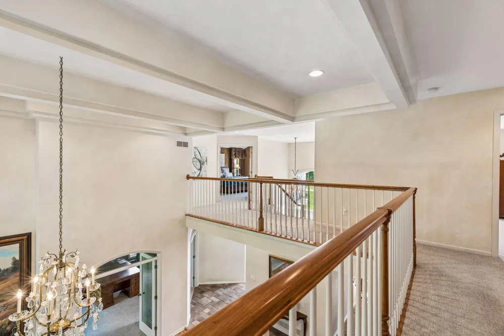 23 Scotch Pine Circle North Oaks, MN 55127