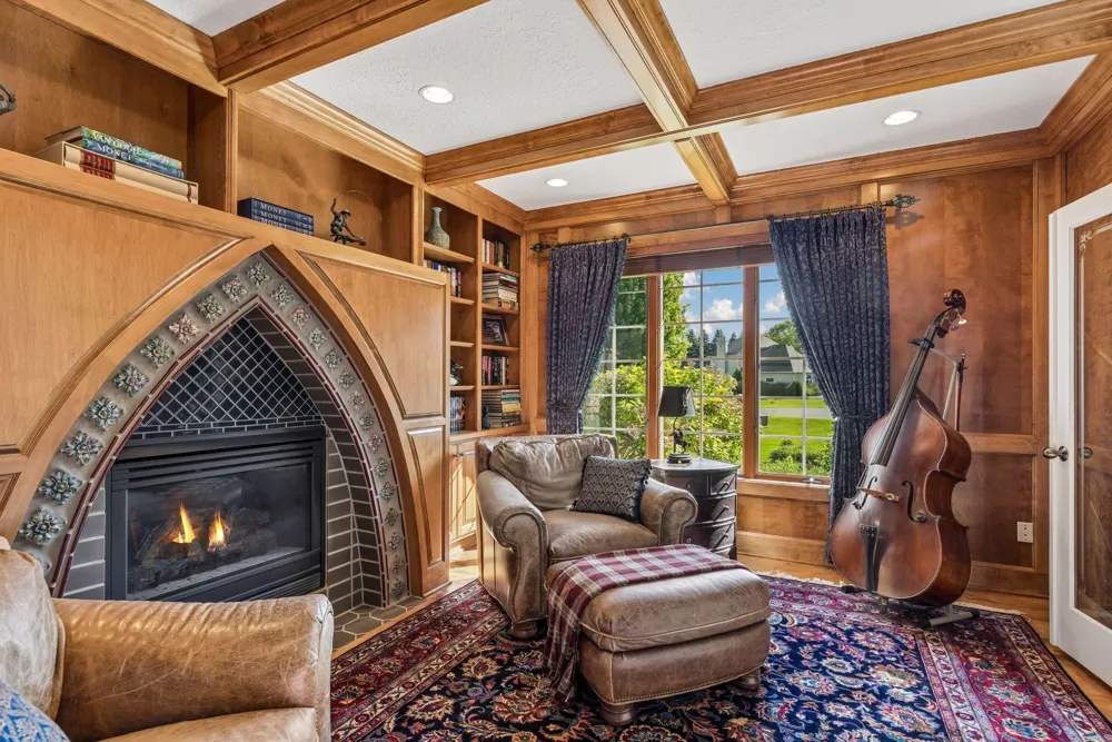 23 Scotch Pine Circle North Oaks, MN 55127