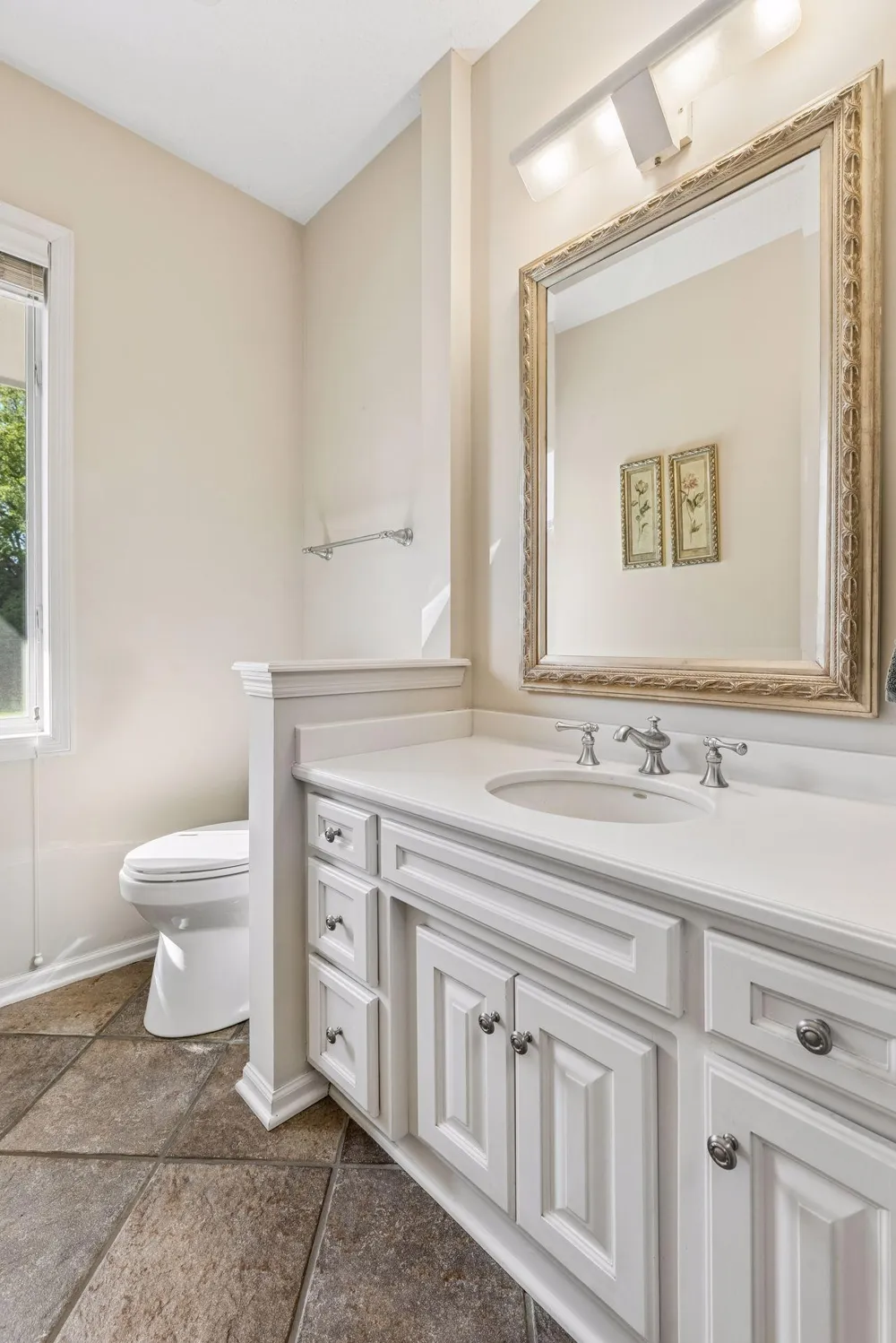 23 Scotch Pine Circle North Oaks, MN 55127