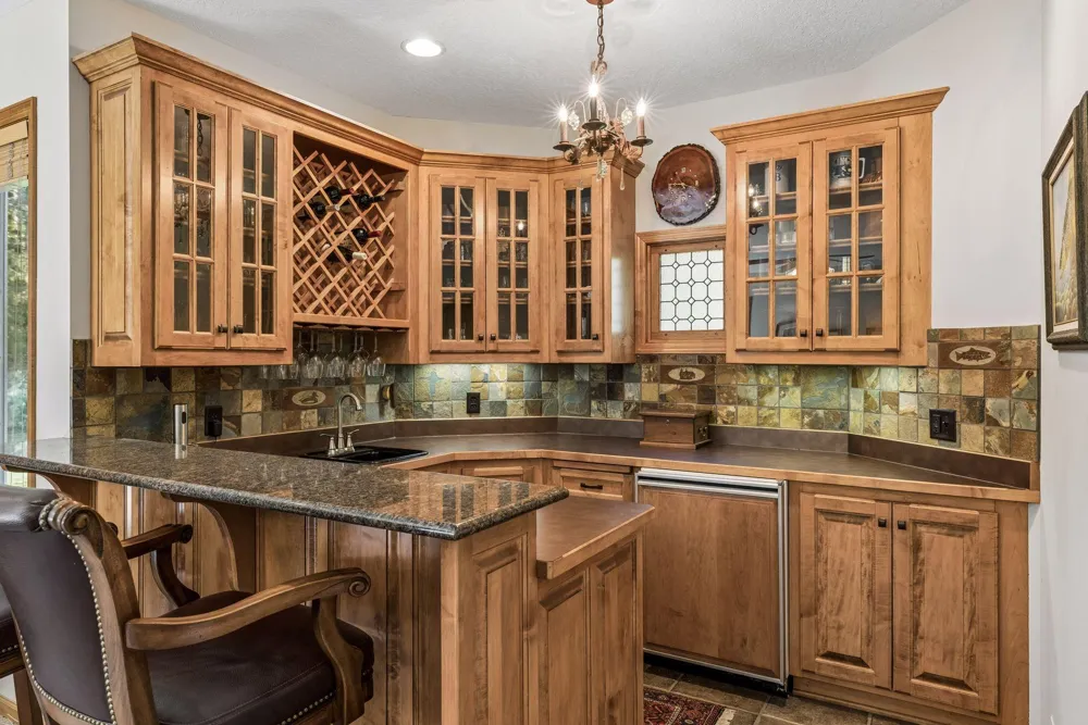 23 Scotch Pine Circle North Oaks, MN 55127