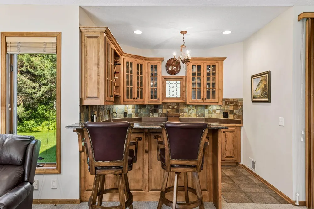 23 Scotch Pine Circle North Oaks, MN 55127