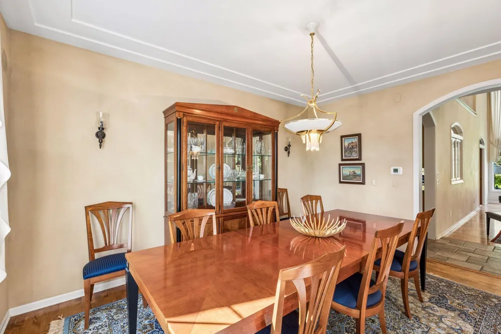 23 Scotch Pine Circle North Oaks, MN 55127