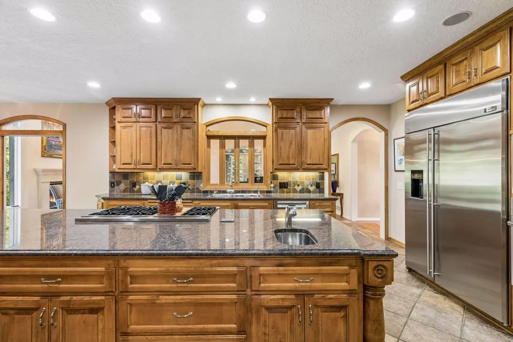 23 Scotch Pine Circle North Oaks, MN 55127