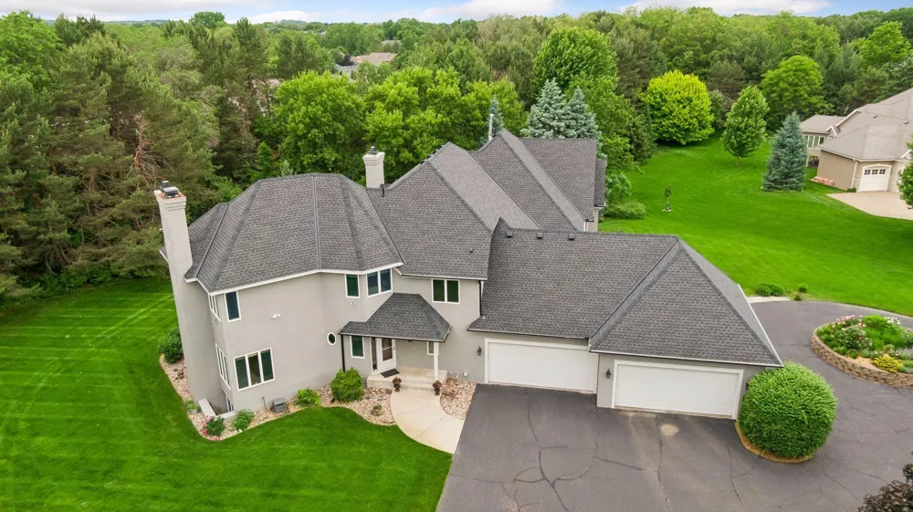 23 Scotch Pine Circle North Oaks, MN 55127
