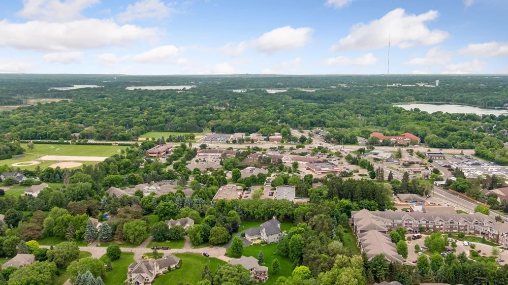 23 Scotch Pine Circle North Oaks, MN 55127