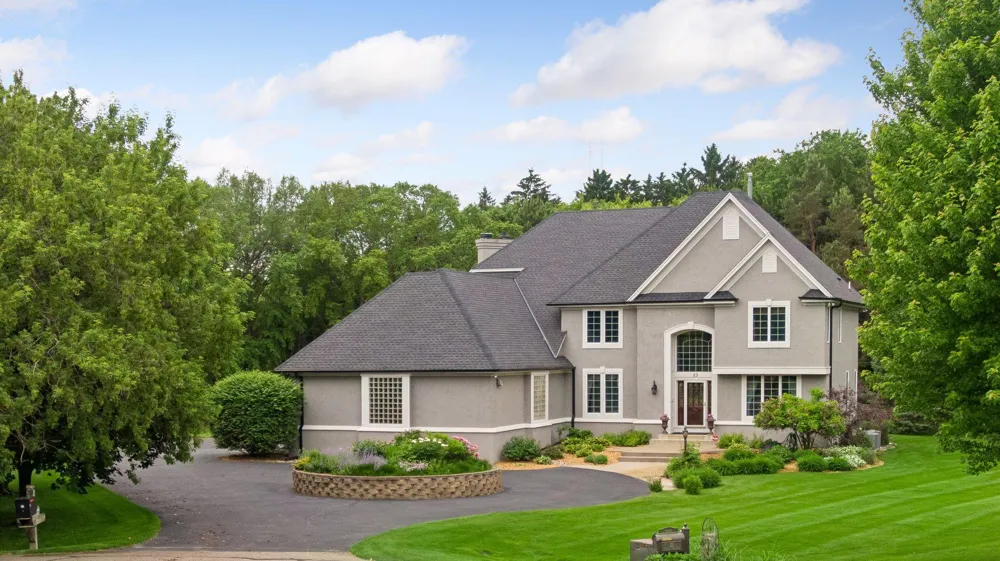 23 Scotch Pine Circle North Oaks, MN 55127