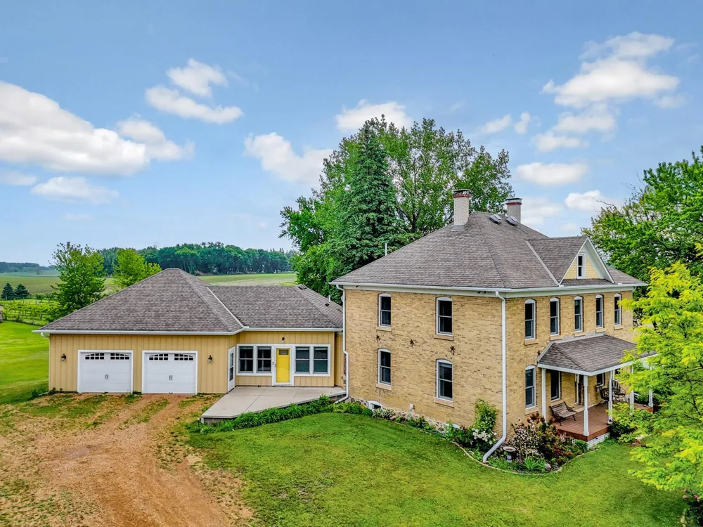 16780 County Road 34 Norwood Young America, MN 55368