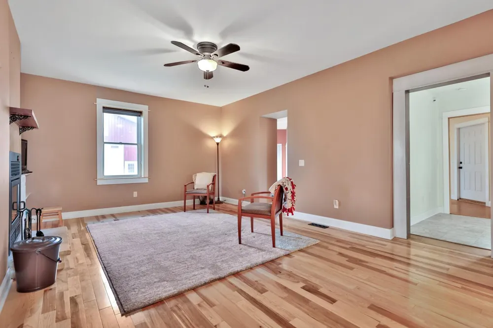 16780 County Road 34 Norwood Young America, MN 55368