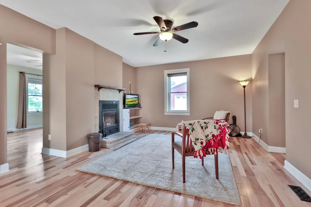 16780 County Road 34 Norwood Young America, MN 55368