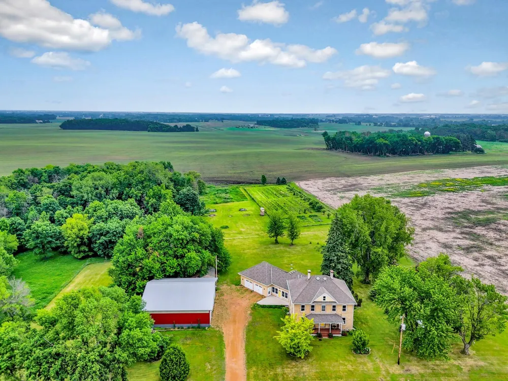 16780 County Road 34 Norwood Young America, MN 55368