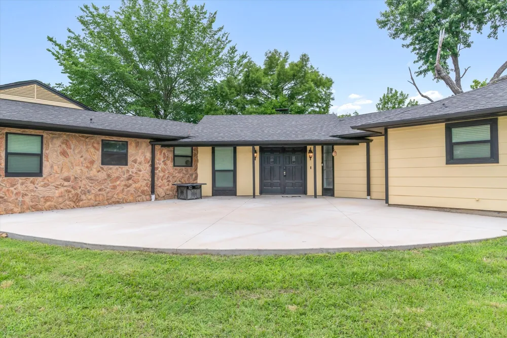 1203 Spring Street Grand Saline, TX 75140