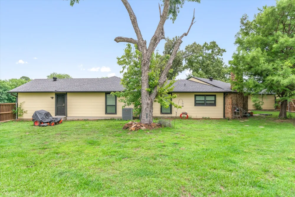 1203 Spring Street Grand Saline, TX 75140